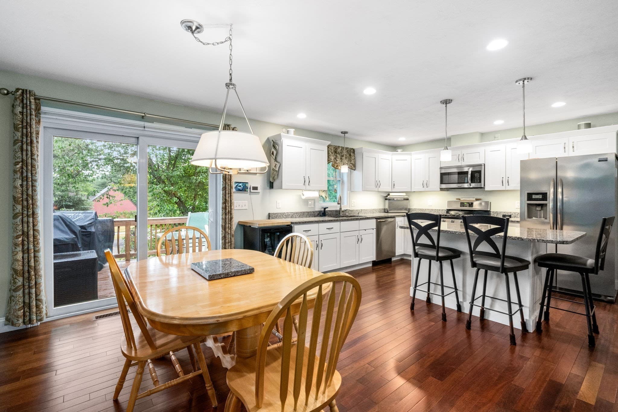 Single Family Residence at 101 Prospect Hill St, Taunton MA 02780, photo 9 of 34