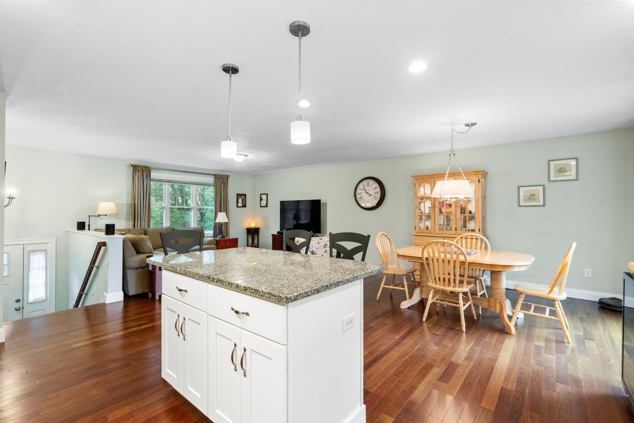 Single Family Residence at 101 Prospect Hill St, Taunton MA 02780, photo 8 of 34