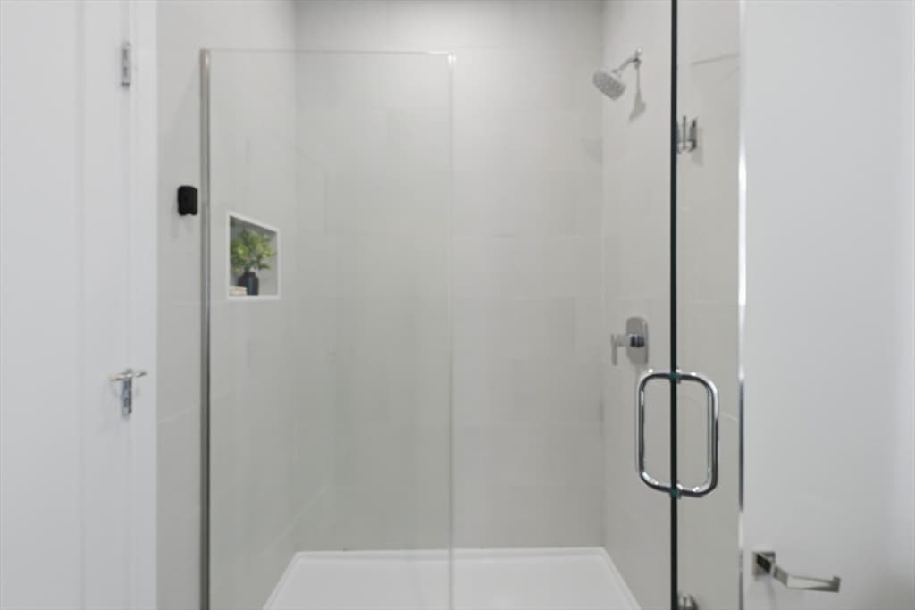 Condominium at 656 Saratoga # 311, Boston MA 02128, photo 13 of 15