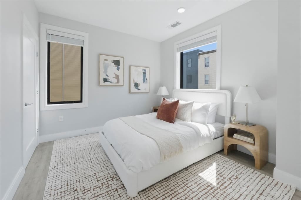 Condominium at 656 Saratoga # 311, Boston MA 02128, photo 10 of 15
