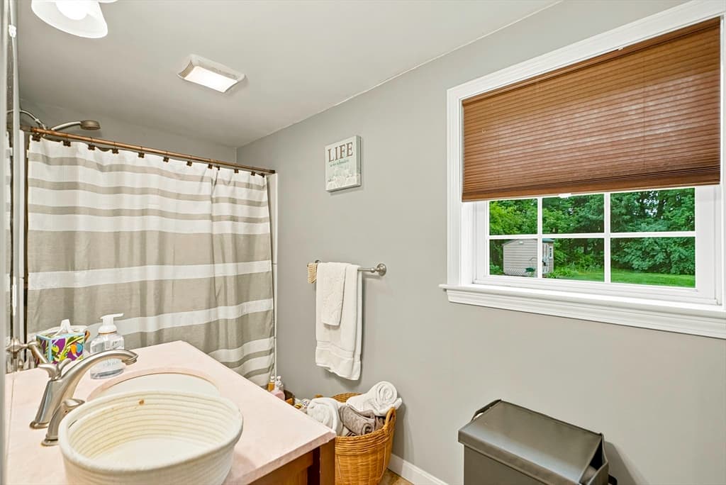 58 Wedgewood Dr, Holliston MA 01746 photo 34