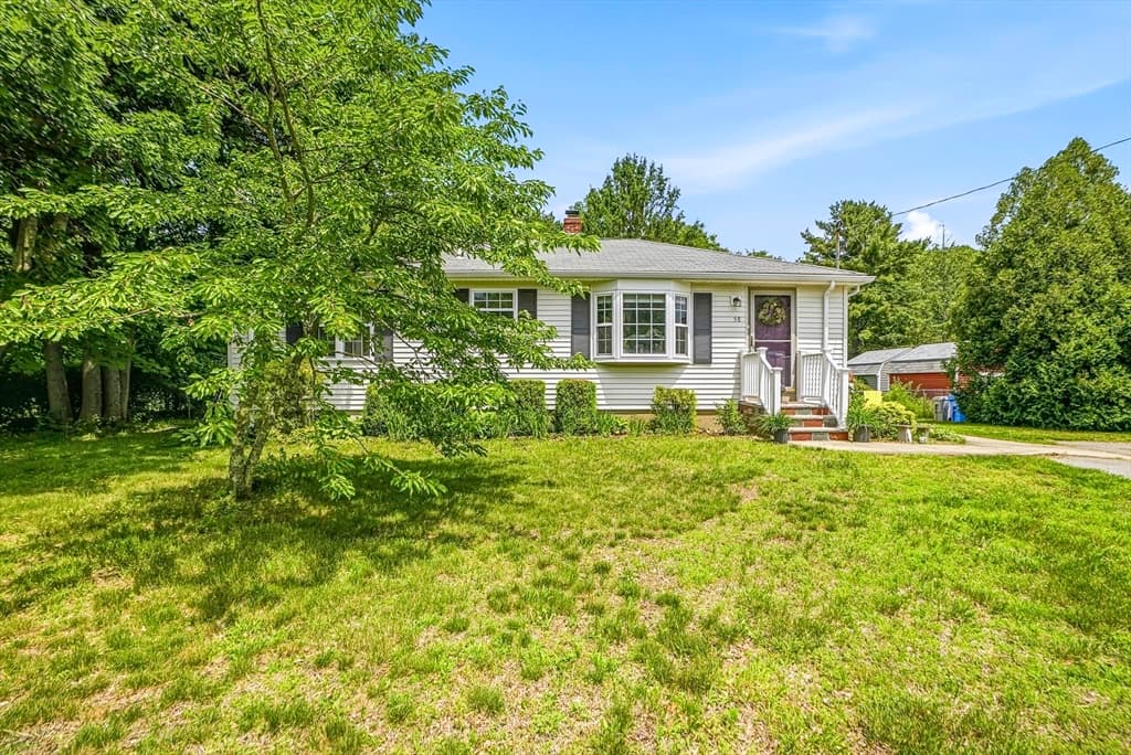 58 Wedgewood Dr, Holliston MA 01746 photo 4