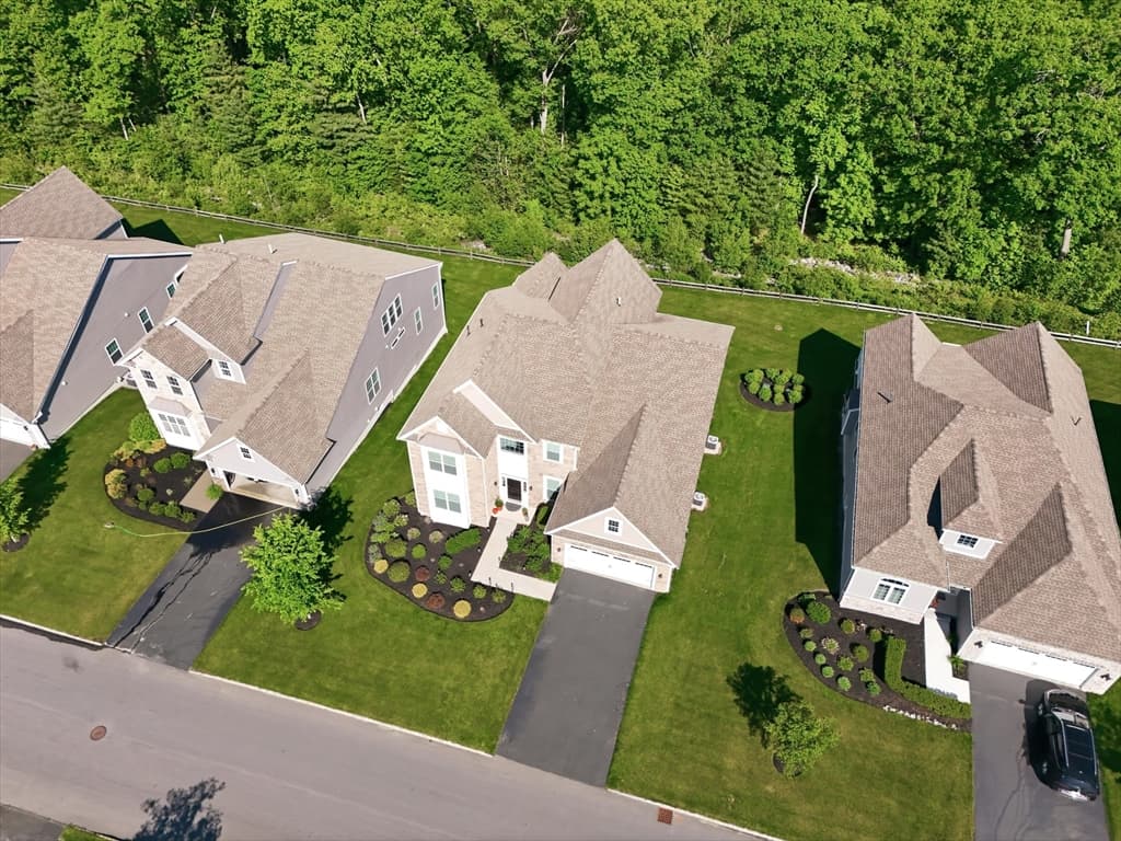 Single Family Residence at 49 Pine Tree Dr # 49, Methuen MA 01844, Methuen, photo 38 of 41