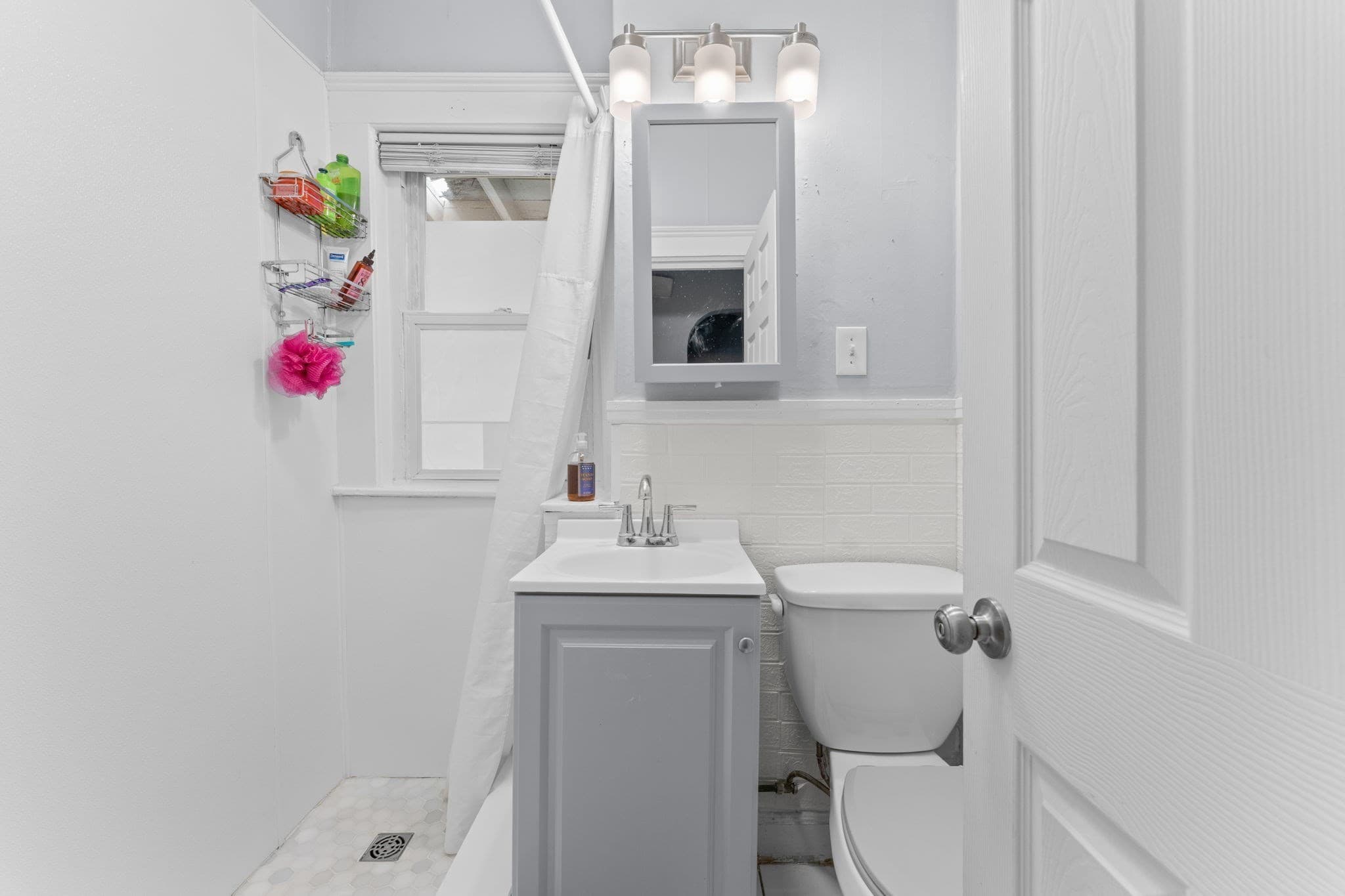 3 Family at 39 Spencer Ave, Chelsea MA 02150, Chelsea, photo 13 of 36