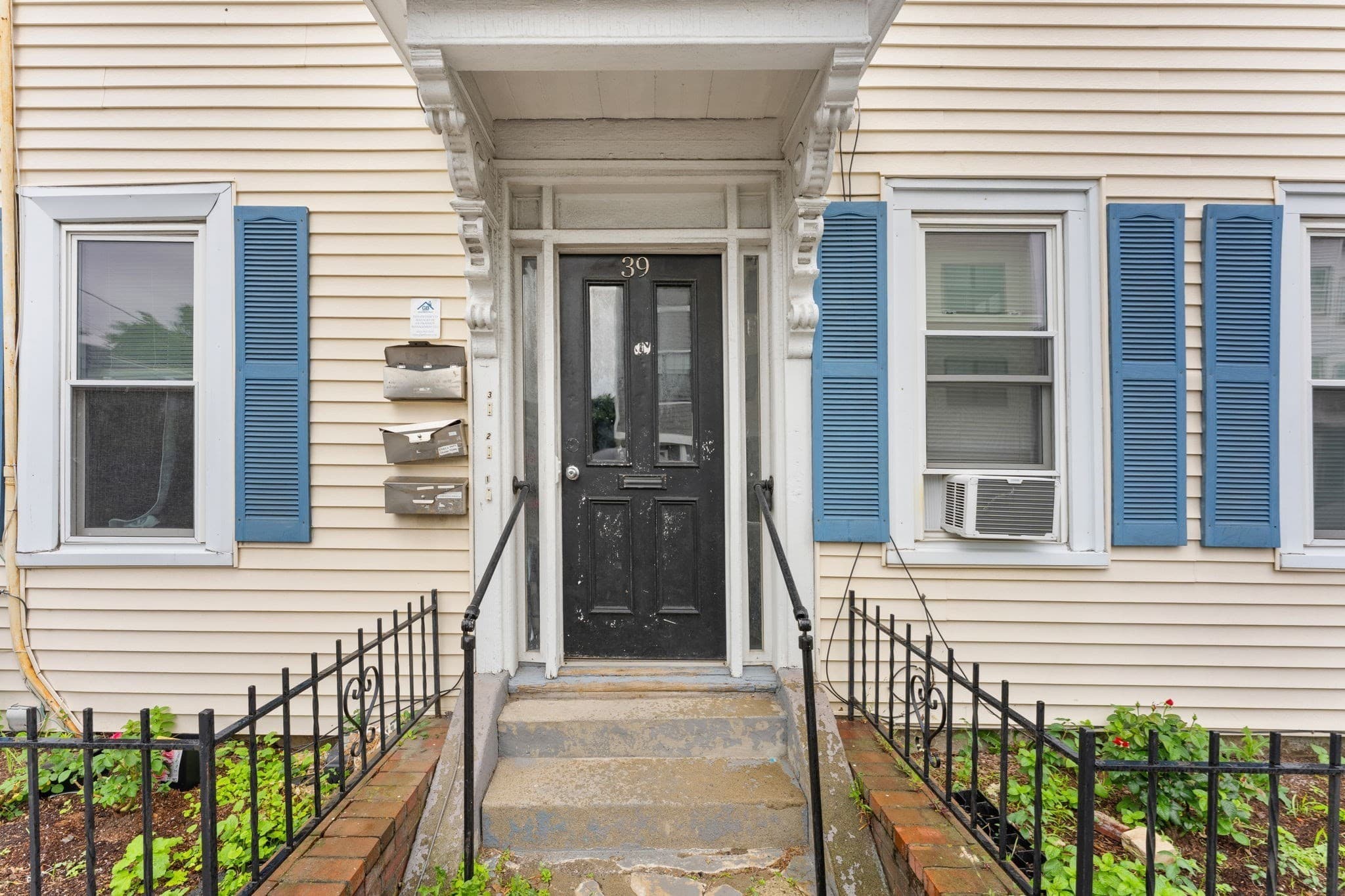 3 Family at 39 Spencer Ave, Chelsea MA 02150, Chelsea, photo 32 of 36