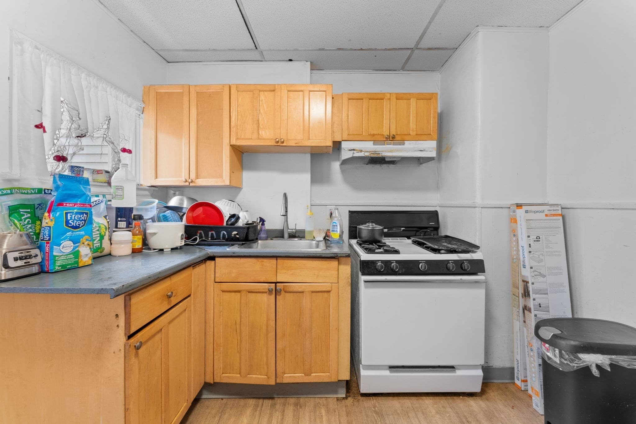 3 Family at 39 Spencer Ave, Chelsea MA 02150, Chelsea, photo 15 of 36