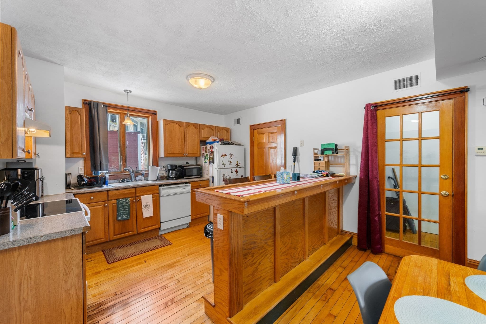 3 Family at 14-16-18 Friend St, Amesbury MA 01913, Amesbury, photo 34 of 42