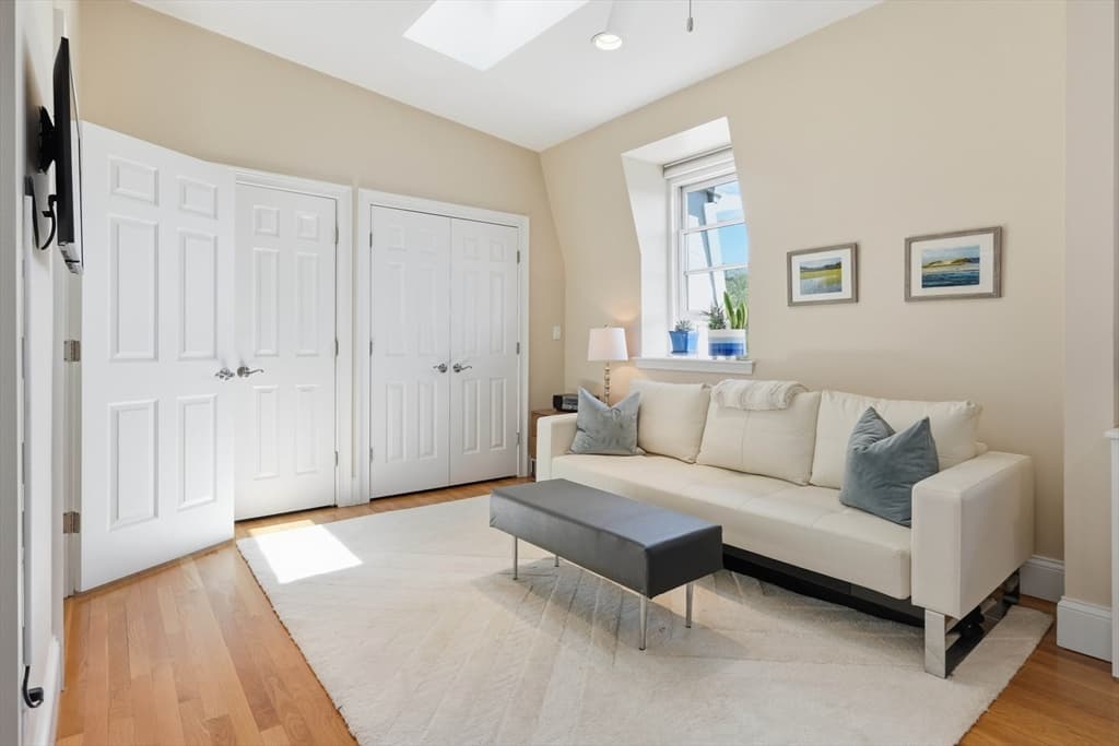 754 Tremont St # 4, Boston MA 02118 photo 28