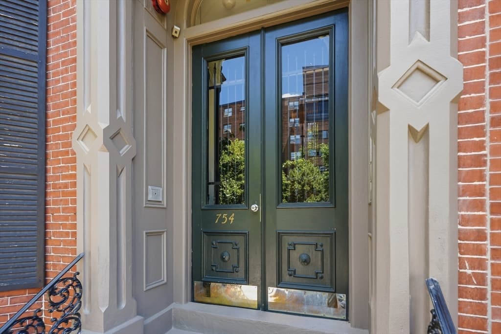 754 Tremont St # 4, Boston MA 02118 photo 37