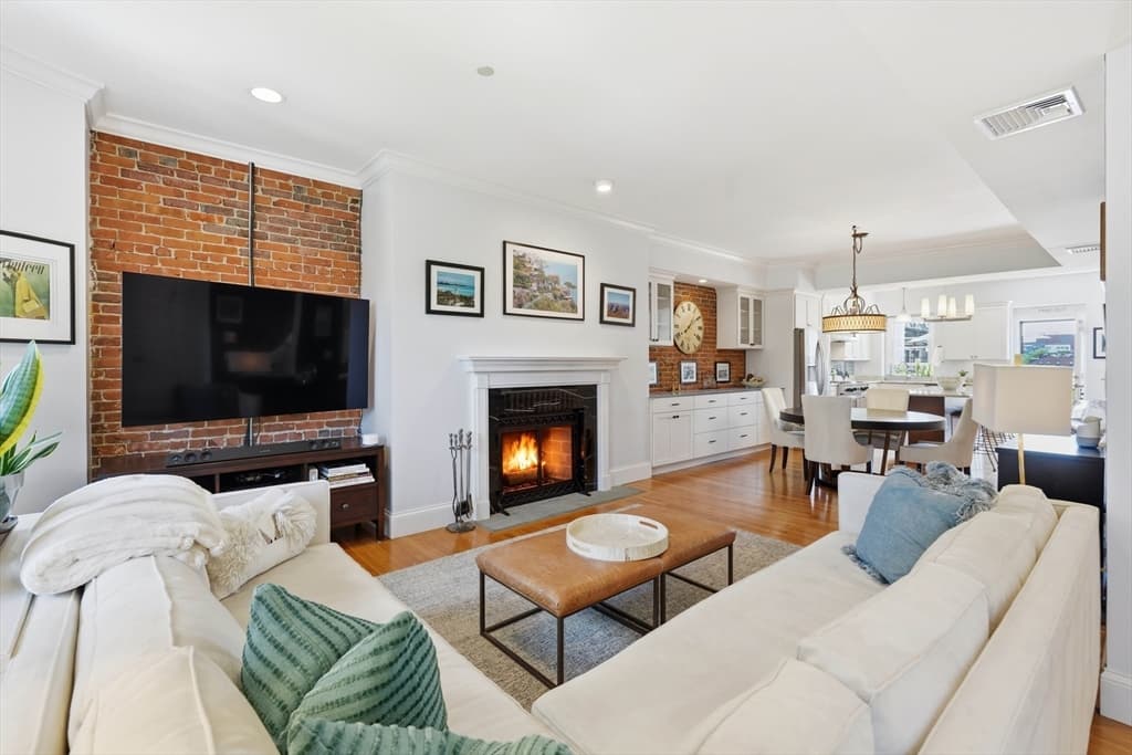 754 Tremont St # 4, Boston MA 02118 photo 4