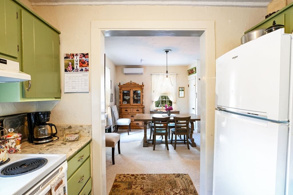 Single Family Residence at 4 Evergreen Hill Rd, Bourne MA 02532, photo 15 of 27