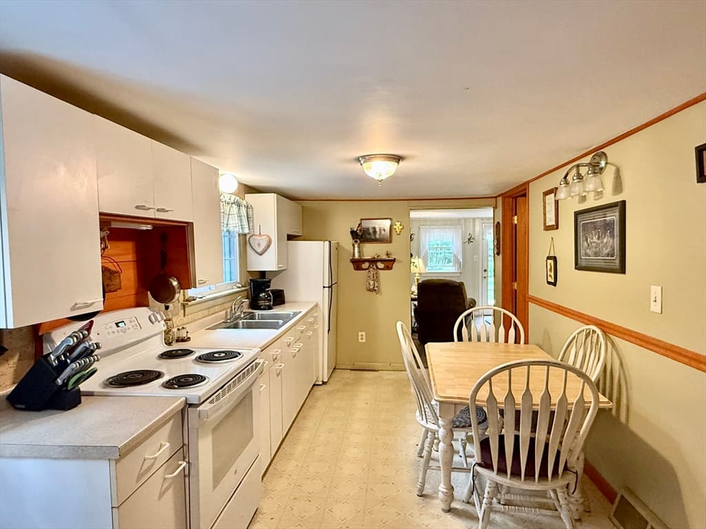 753 Daniel Shays Hwy, Belchertown MA 01007 photo 6