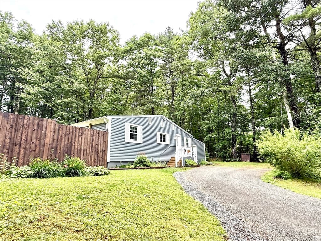 753 Daniel Shays Hwy, Belchertown MA 01007 photo 25