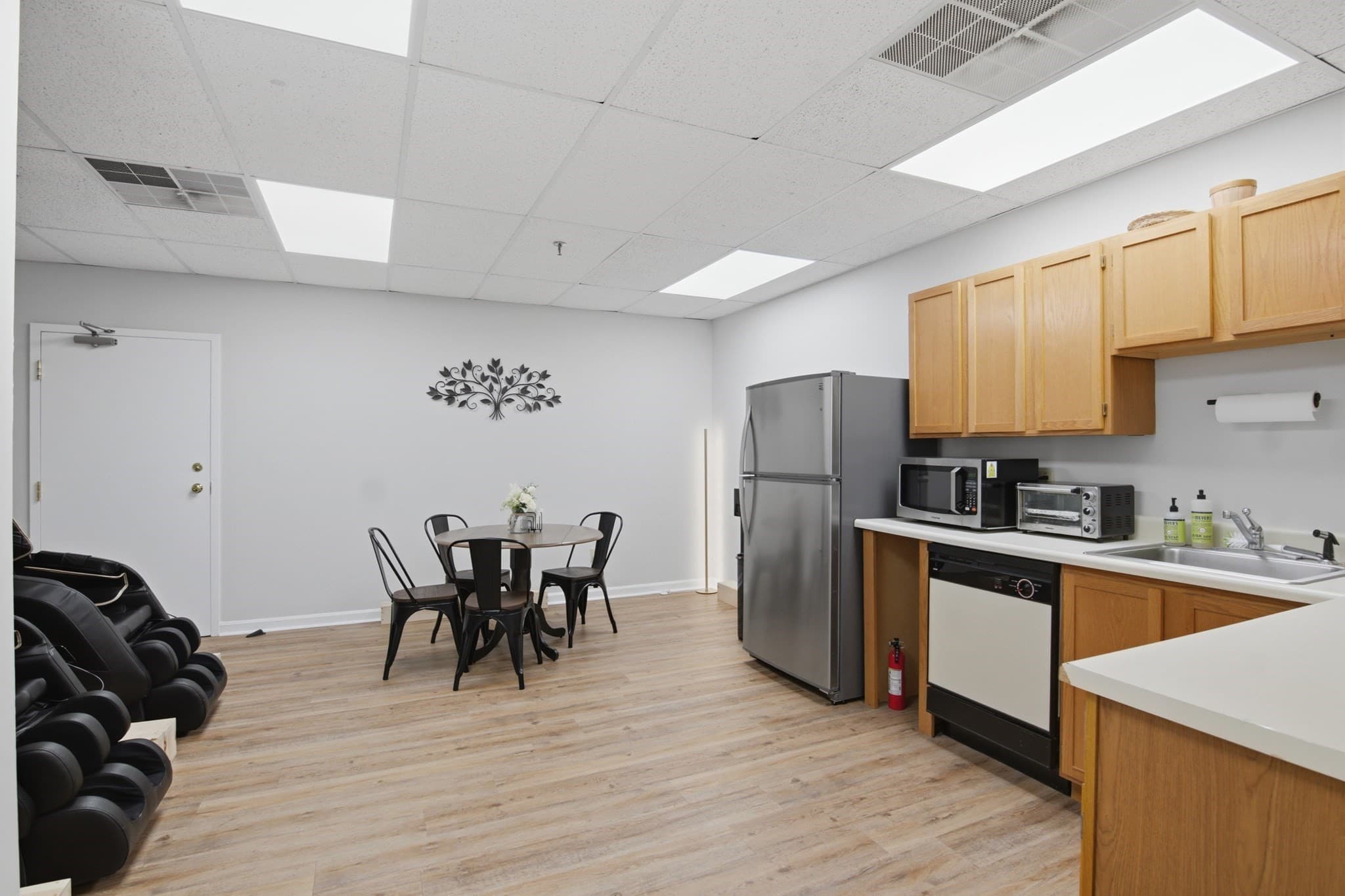 Commercial Sale at 3 Baldwin Green Cmn, Woburn MA 01801, Woburn, photo 21 of 41