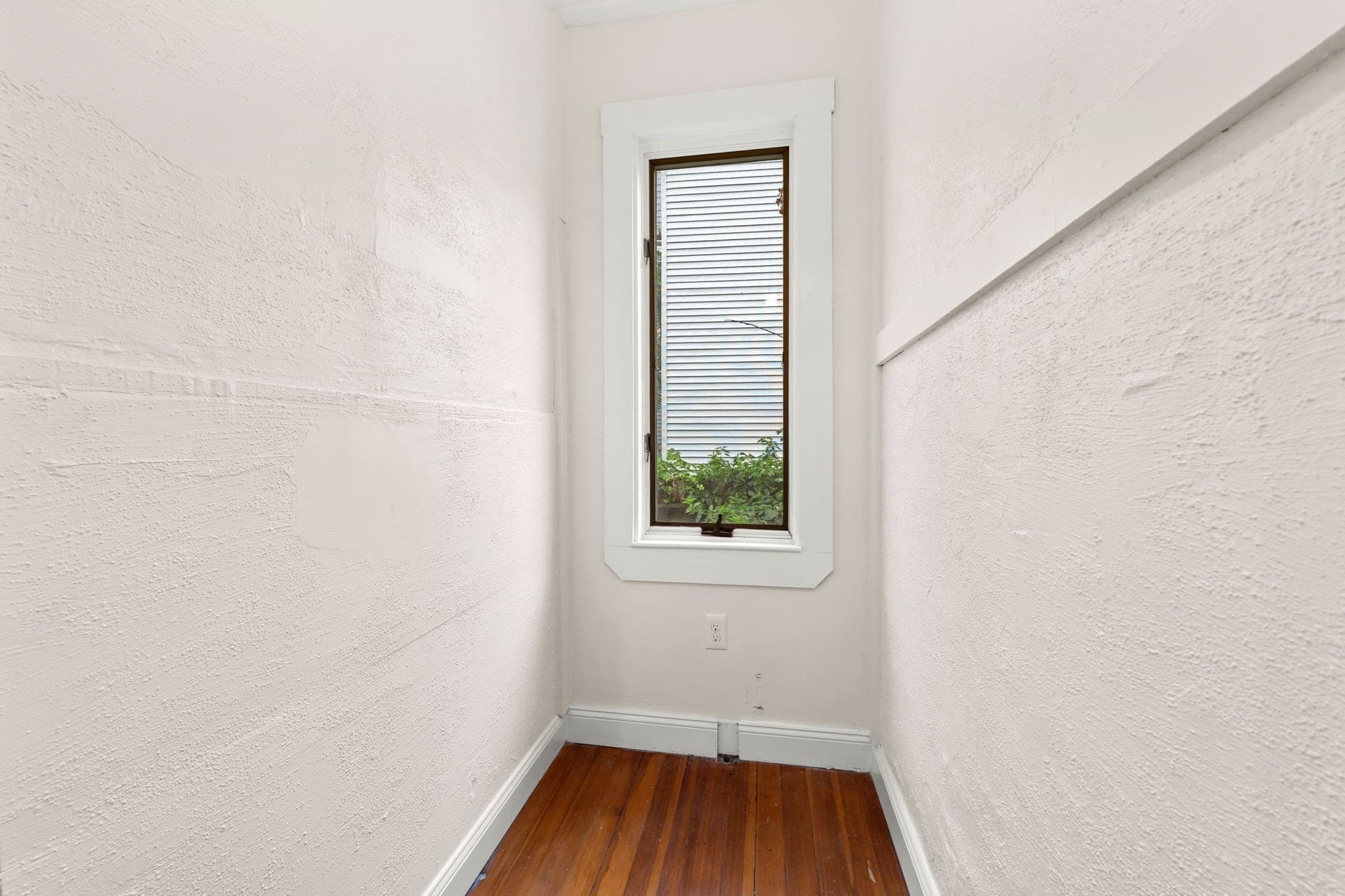 Condominium at 273 Bunker Hill St # 1, Boston MA 02129, Boston, photo 29 of 36