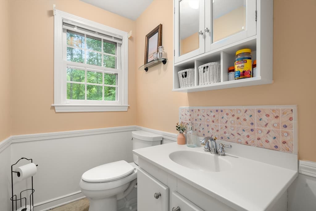 Single Family Residence at 237 Peakham Road, Sudbury MA 01776, Sudbury, photo 15 of 29