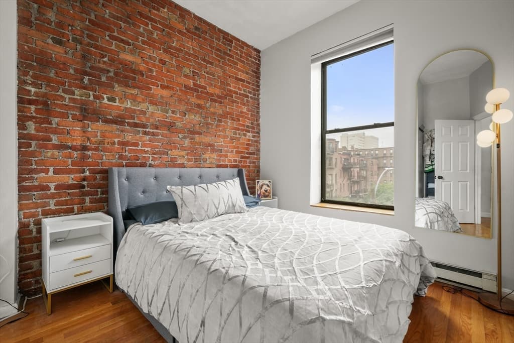 Condominium at 549 Columbus Avenue # 2, Boston MA 02118, photo 9 of 10