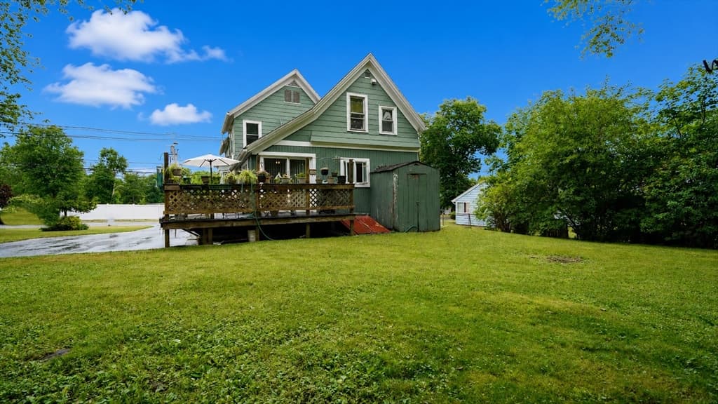 Single Family Residence at 14 Frank St, Middleboro MA 02346, Middleboro, photo 5 of 41