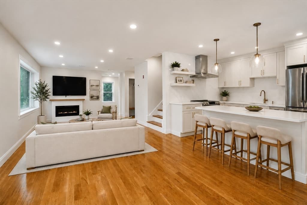 9 Ledge St, Melrose MA 02176 photo 13