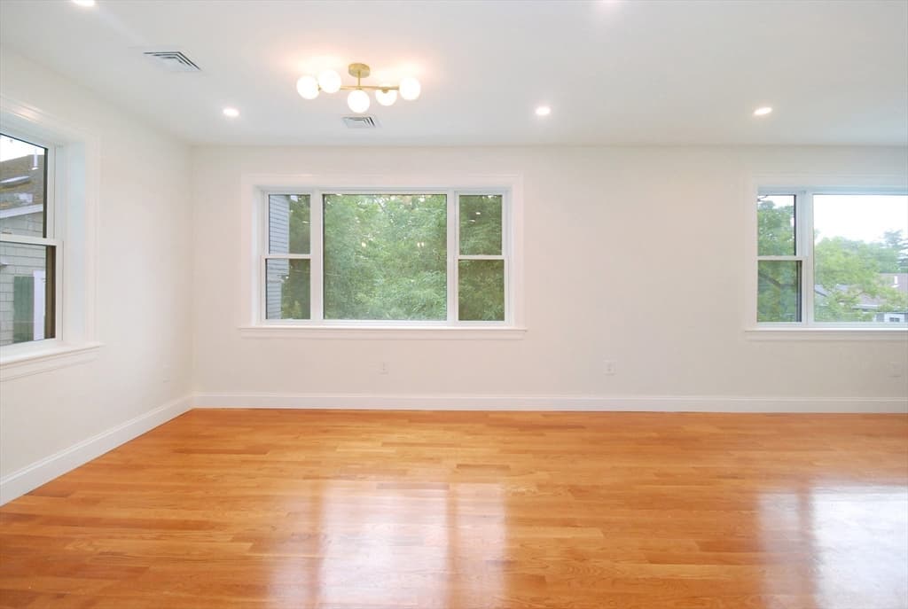 9 Ledge St, Melrose MA 02176 photo 12