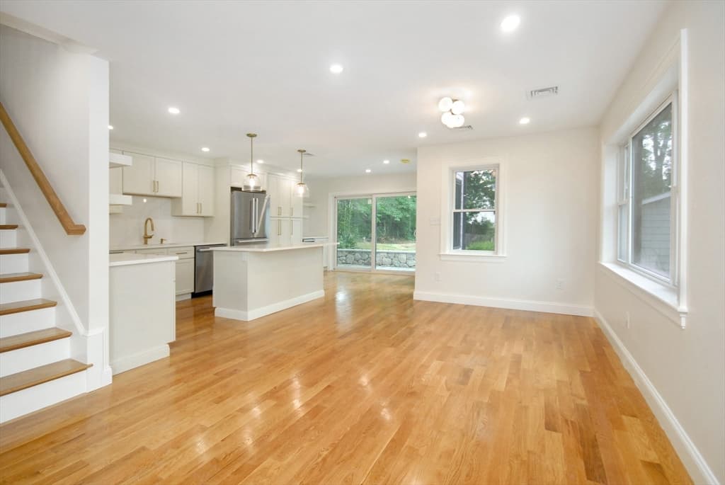 9 Ledge St, Melrose MA 02176 photo 5