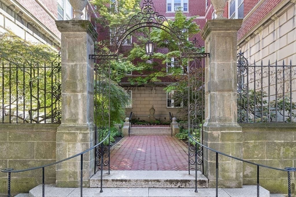 6 Washington Avenue # 10, Cambridge MA 02140