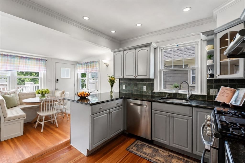 1200 Brook Road, Milton MA 02186 photo 3