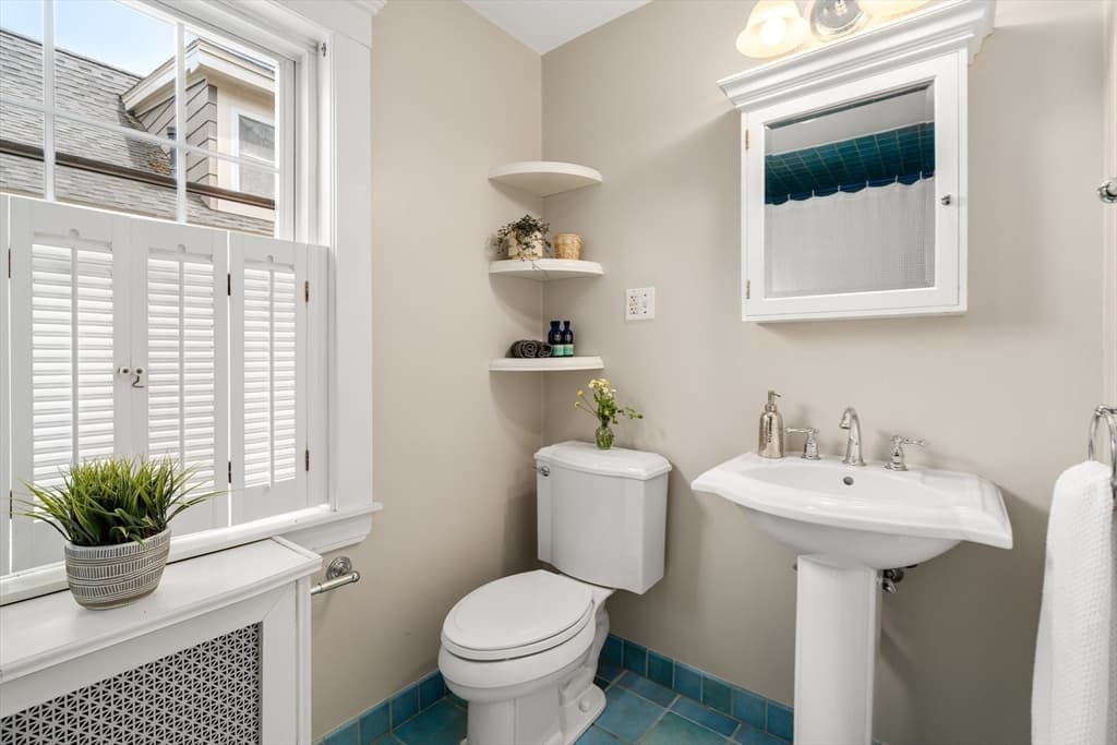 1200 Brook Road, Milton MA 02186 photo 15