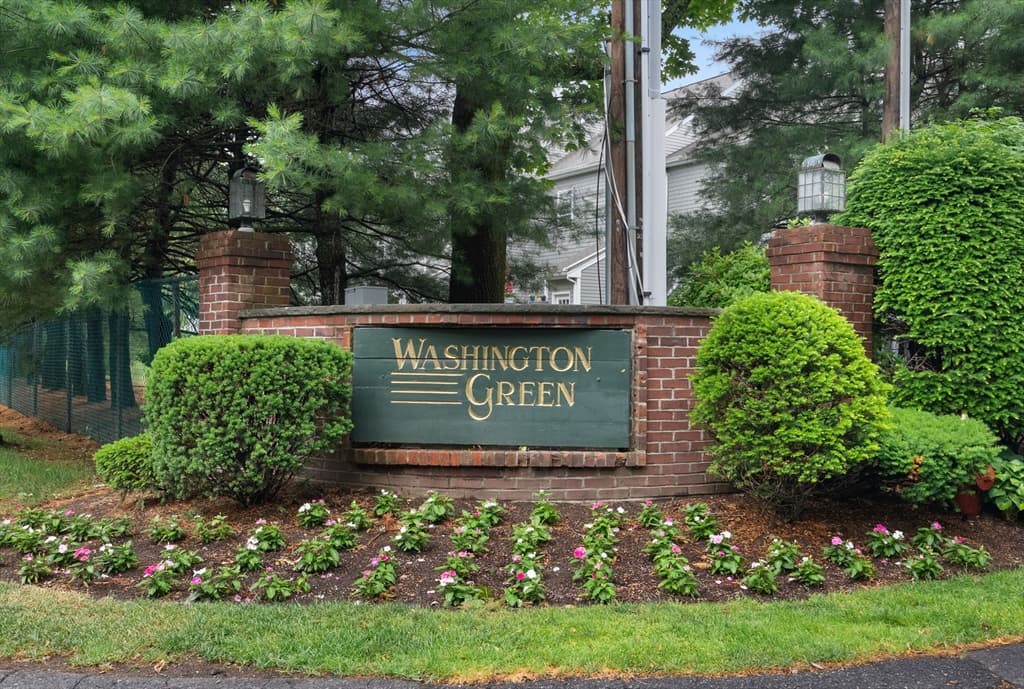 34 Washington Grn # 6, Walpole MA 02032