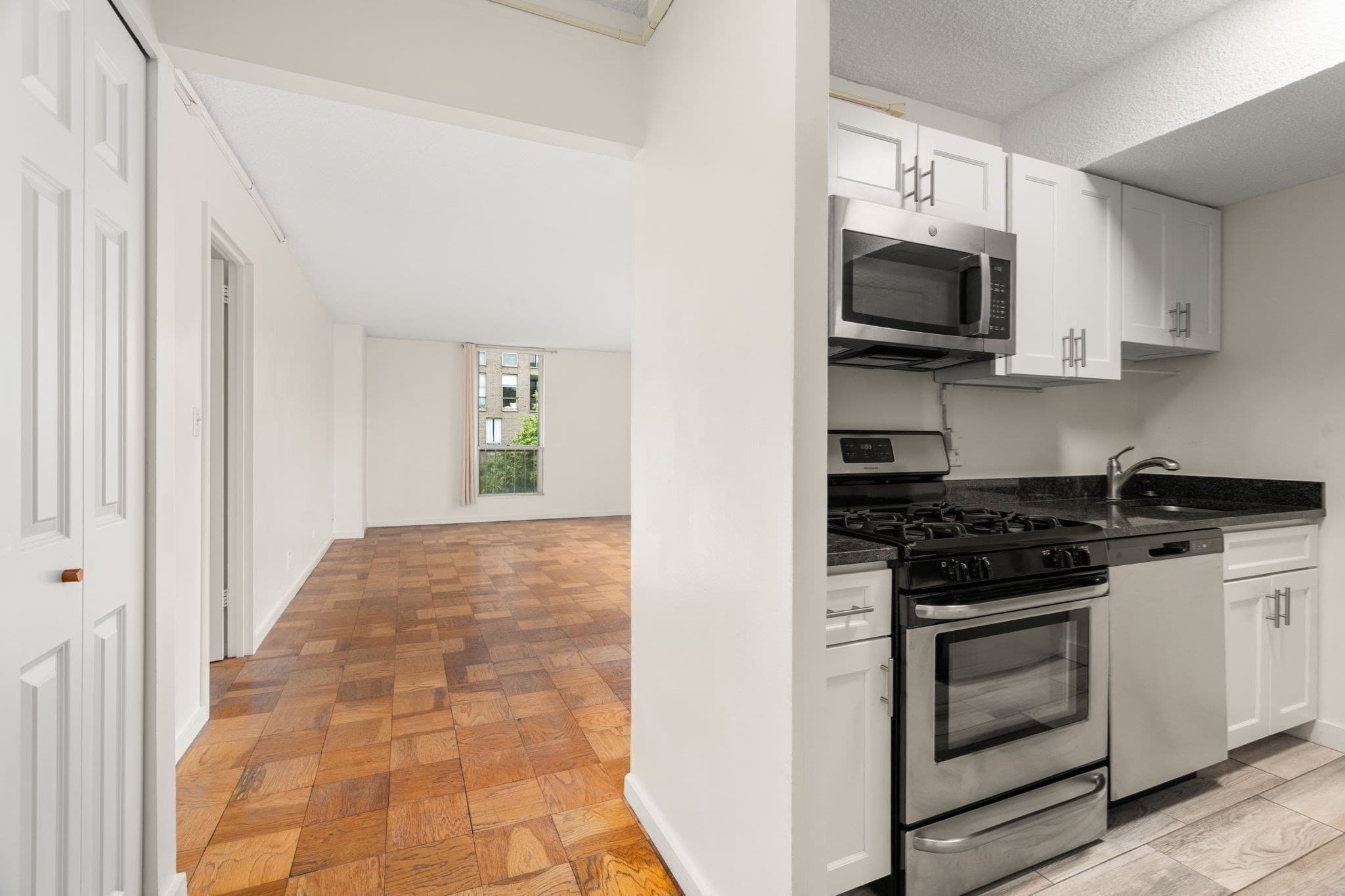Condominium at 99 Pond Ave # 501, Brookline MA 02445, photo 10 of 18