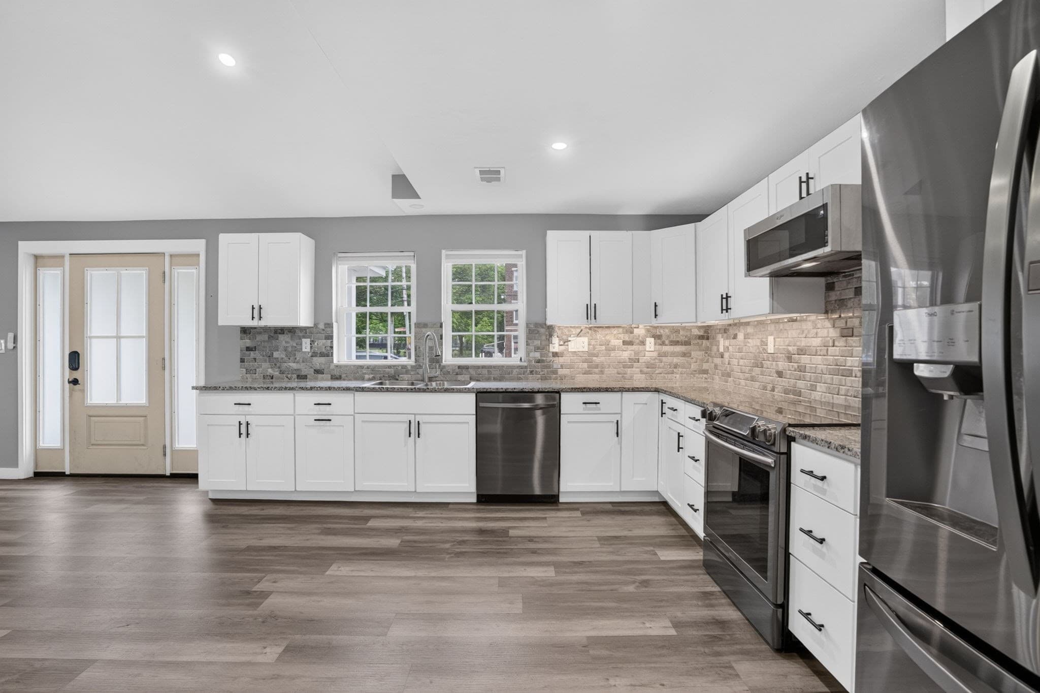 Single Family Residence at 165 Garfield Ave, Chelsea MA 02150, Chelsea, photo 18 of 35