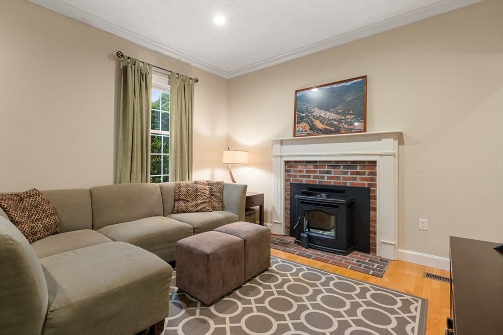 35 Houghton Ln, Boxborough MA 01719 photo 20