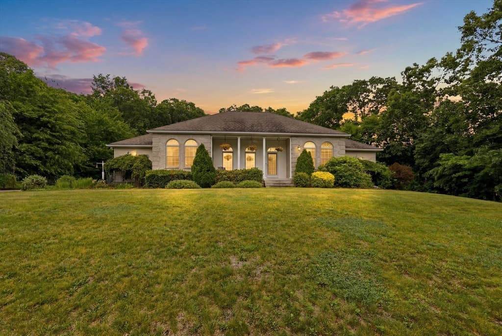 54 Olney Rd, Palmer MA 01069 photo 3