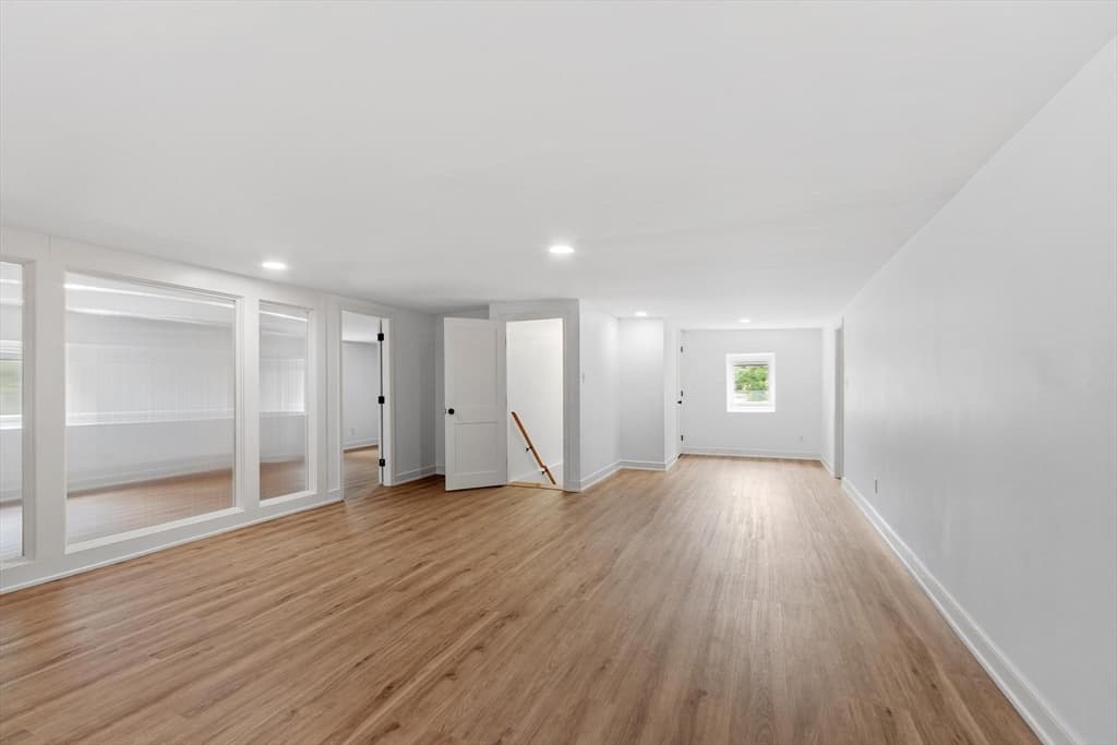 Single Family Residence at 21 Wildewood Dr, Lynnfield MA 01940, Lynnfield, photo 31 of 42