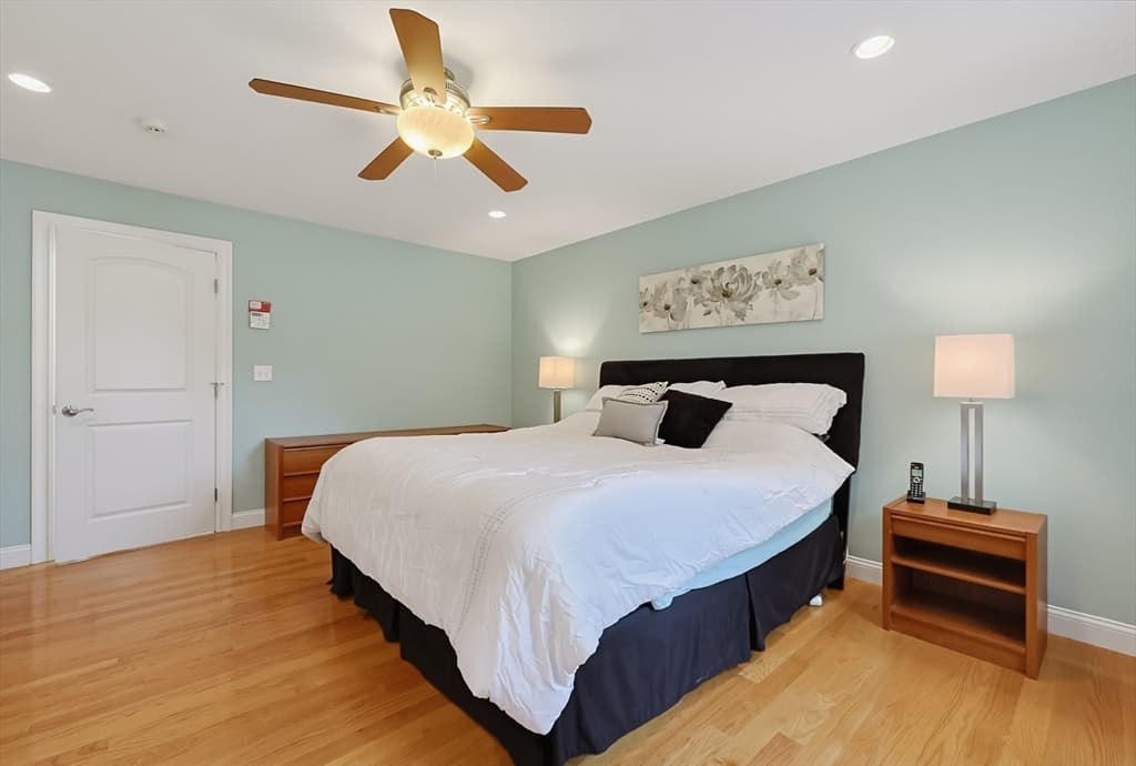 Condominium at 23 Williamsburg Way # 23, Medway MA 02053, Medway, photo 13 of 26