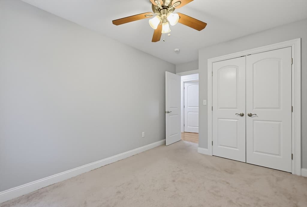 Condominium at 23 Williamsburg Way # 23, Medway MA 02053, Medway, photo 17 of 26