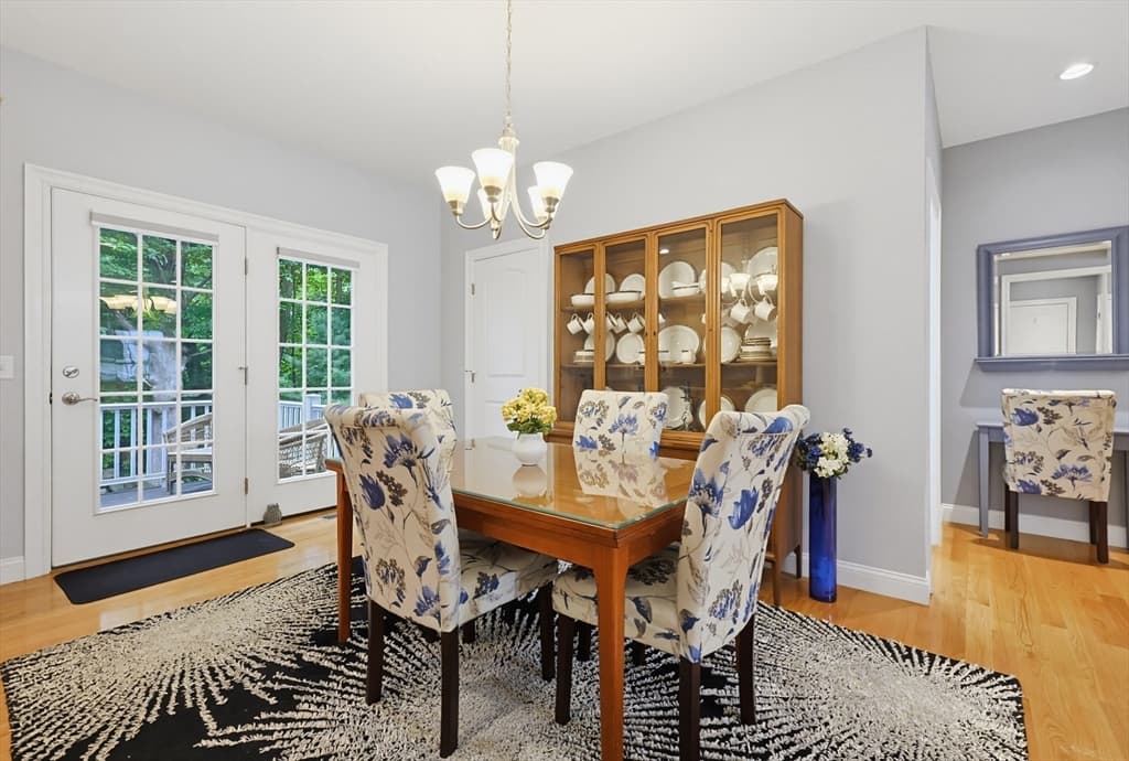 Condominium at 23 Williamsburg Way # 23, Medway MA 02053, Medway, photo 7 of 26