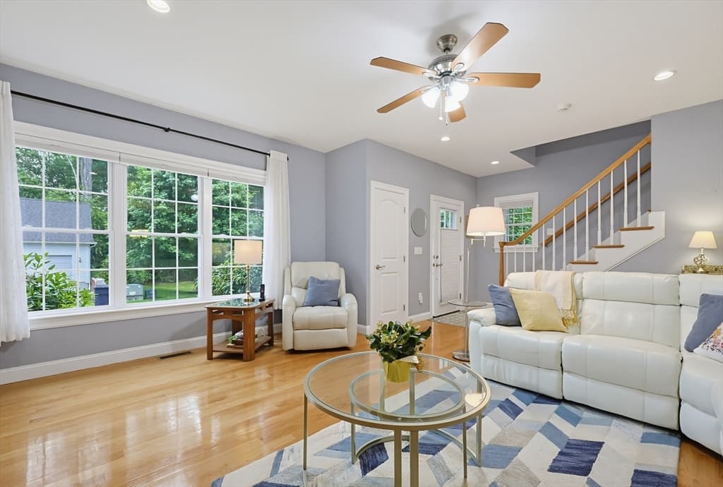 Condominium at 23 Williamsburg Way # 23, Medway MA 02053, Medway, photo 3 of 26