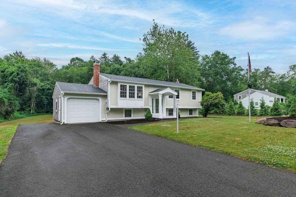 Single Family Residence at 254 Winter Street, Hanover MA 02339, photo 2 of 40