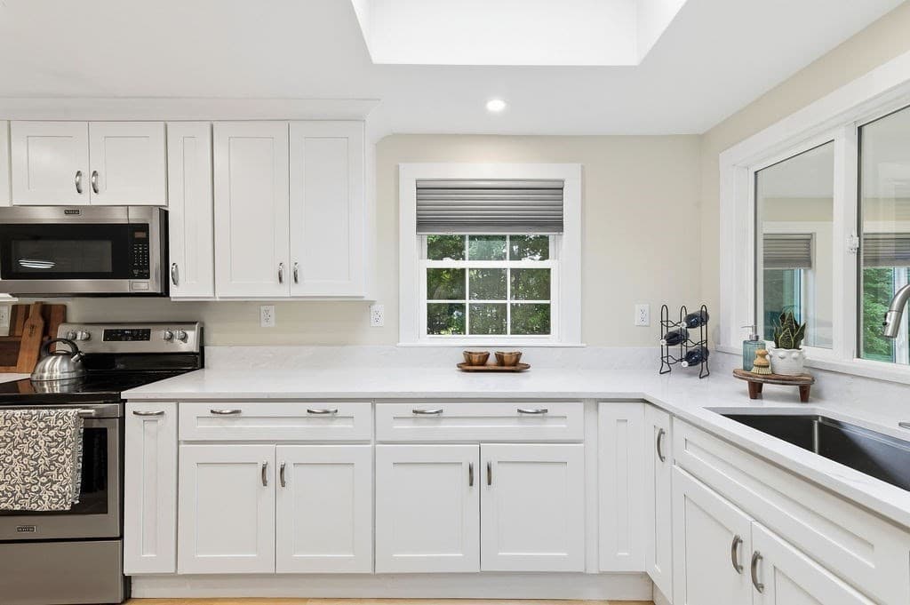 Single Family Residence at 254 Winter Street, Hanover MA 02339, photo 10 of 40