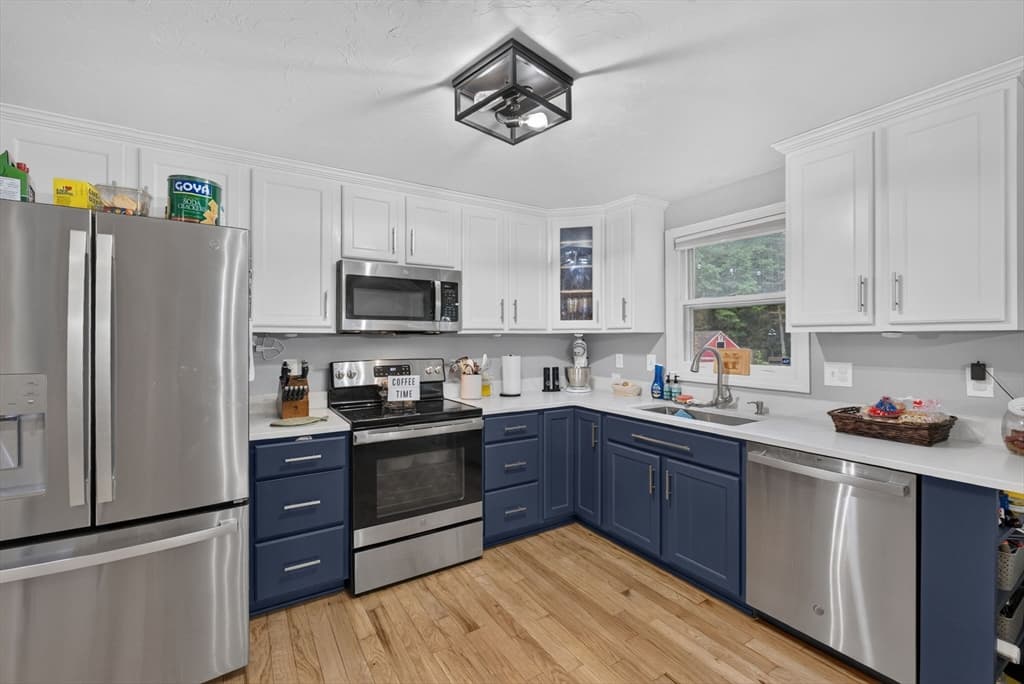 112 Bond Rd, Charlton MA 01507 photo 9