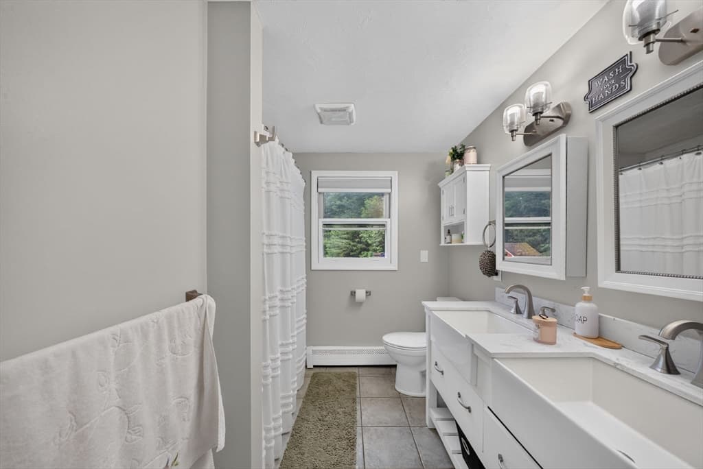 112 Bond Rd, Charlton MA 01507 photo 24