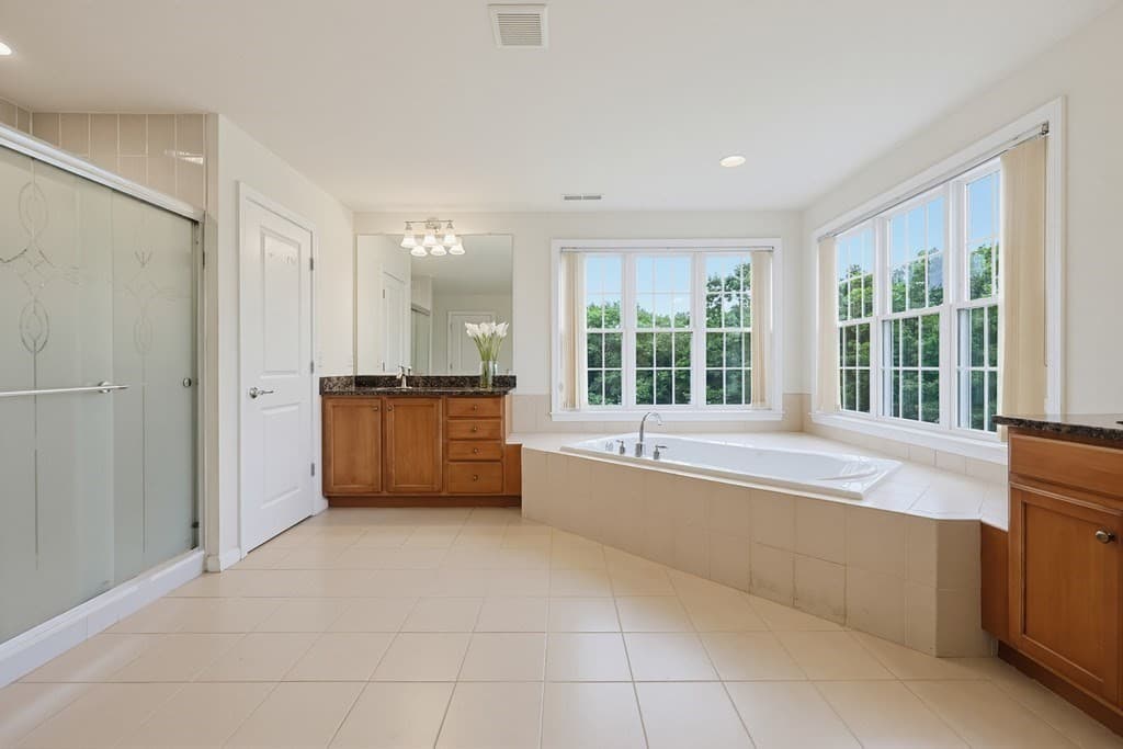 35 Howarth Dr, Upton MA 01568 photo 27