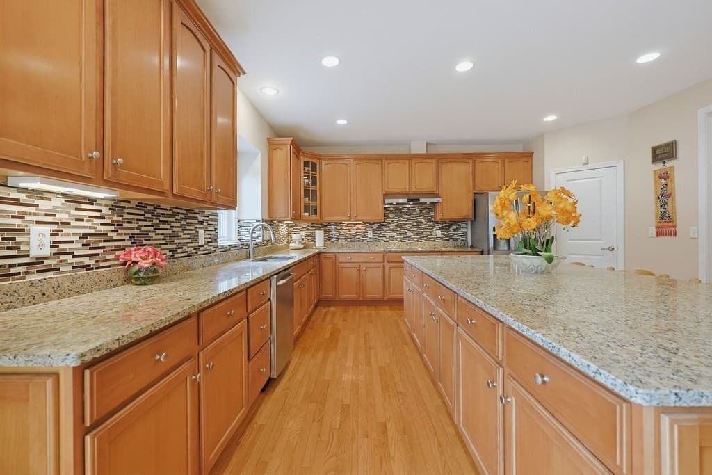 35 Howarth Dr, Upton MA 01568 photo 13