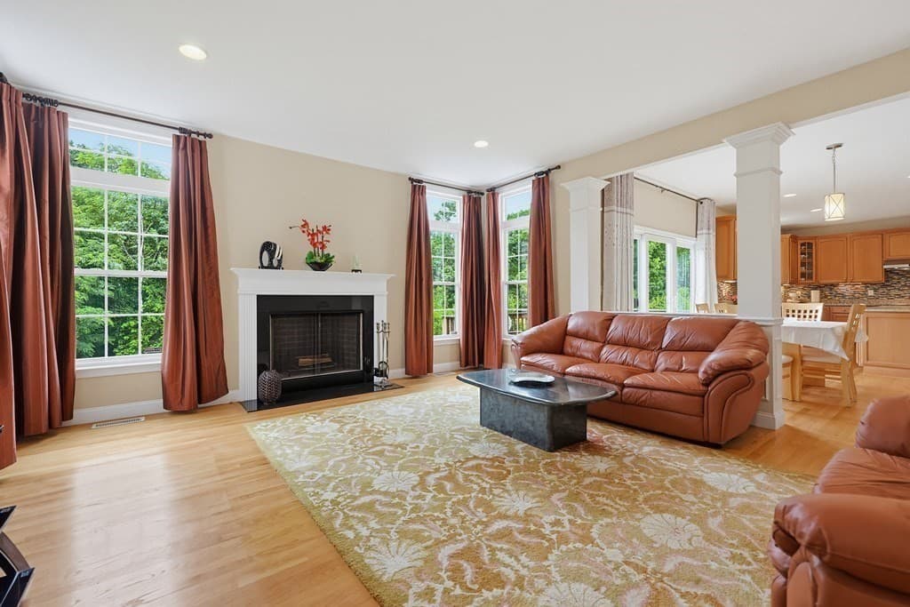 35 Howarth Dr, Upton MA 01568 photo 17
