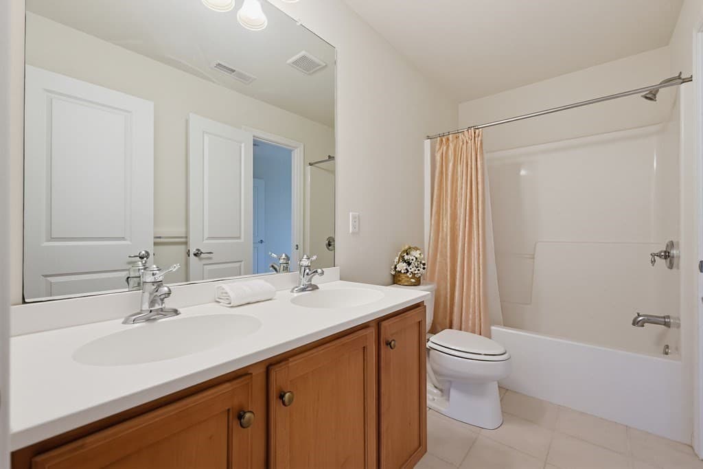 35 Howarth Dr, Upton MA 01568 photo 34