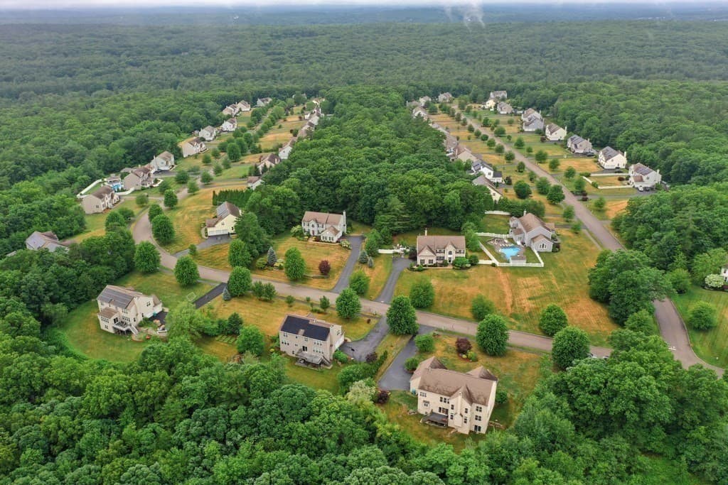 35 Howarth Dr, Upton MA 01568 photo 41