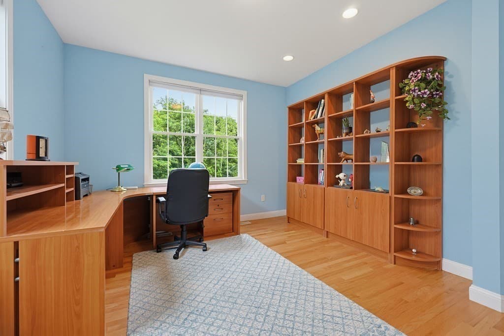 35 Howarth Dr, Upton MA 01568 photo 19