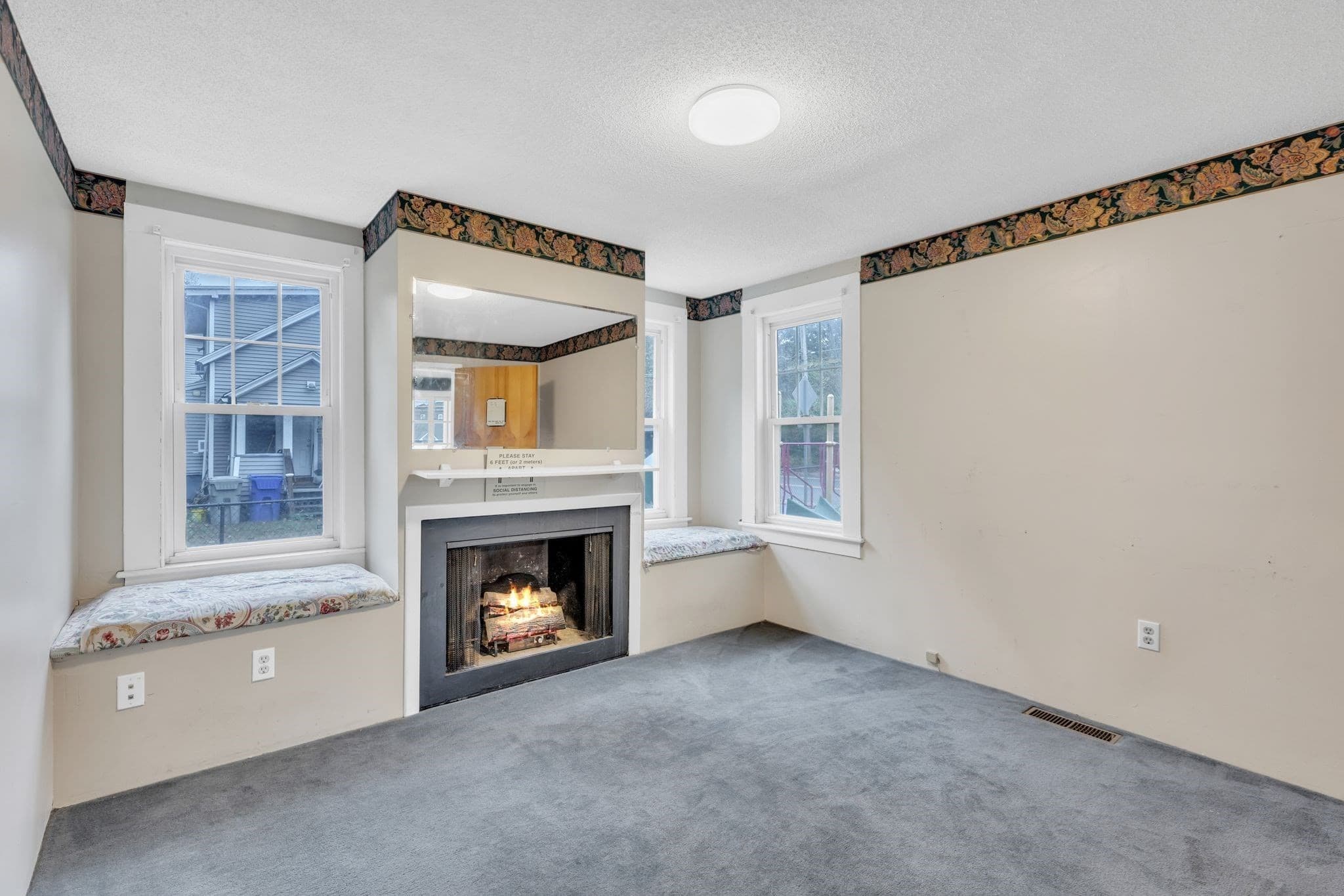 3 Family at 9 Russell Rd, Huntington MA 01050, photo 10 of 42