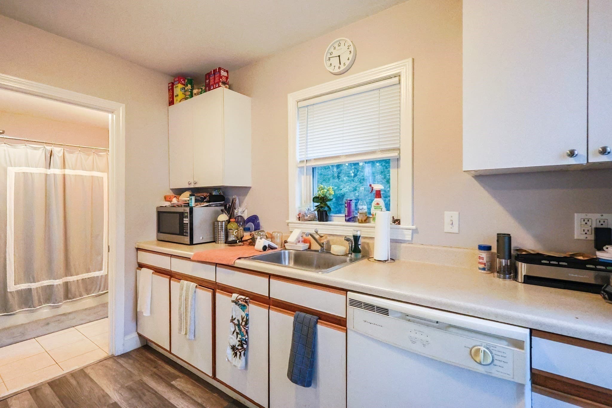 2 Family - 2 Units Up/Down at 261 Stone Street, Walpole MA 02081, photo 4 of 12